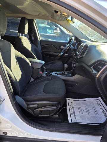 2019 Jeep Cherokee Latitude