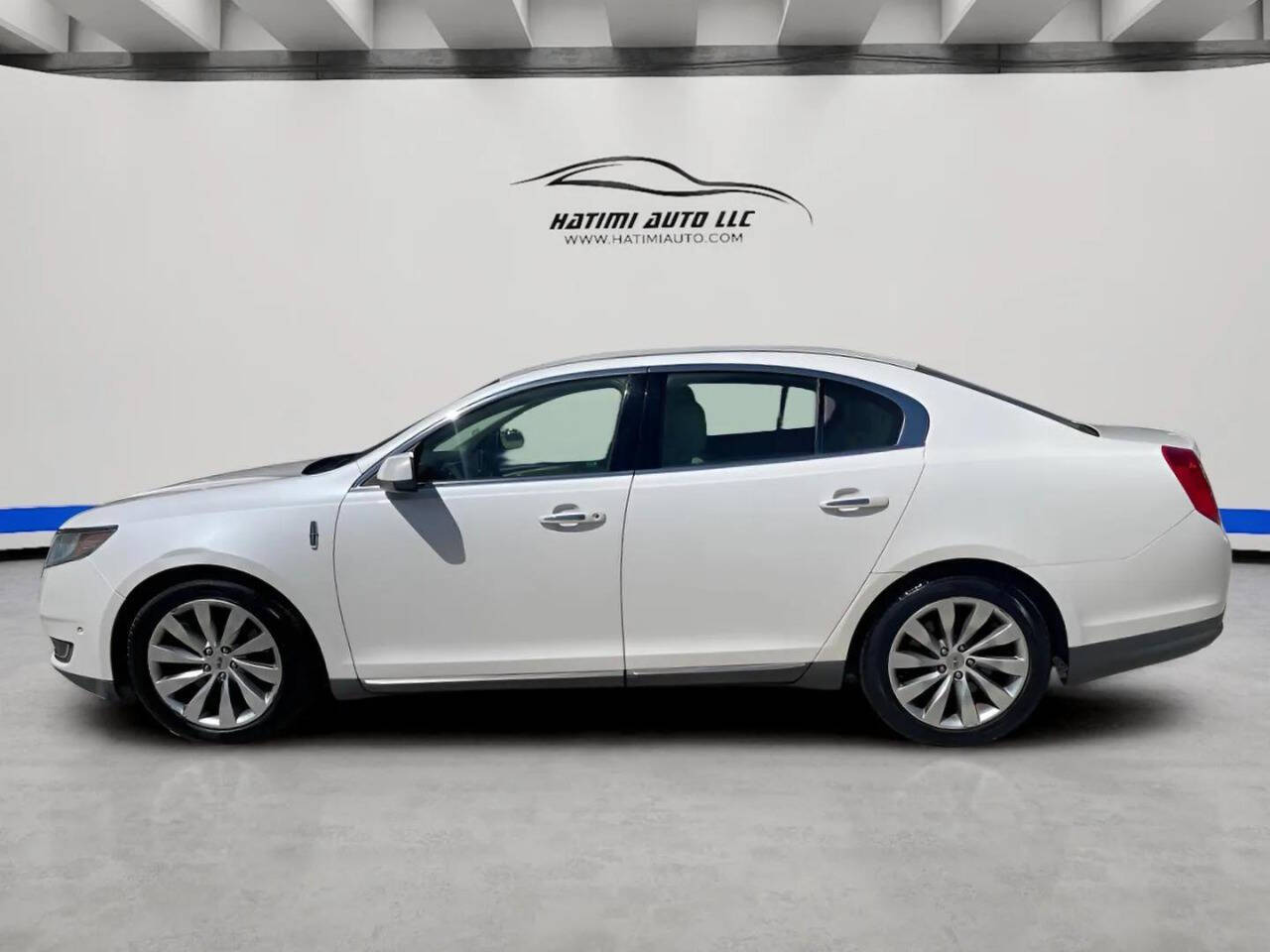 White 2014 Lincoln MKS Base 4dr Sedan 2