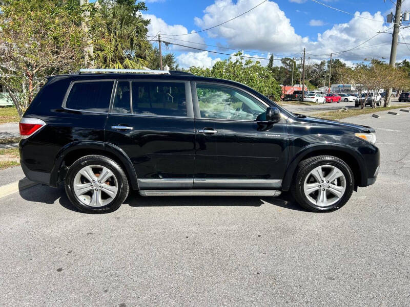 2013 Toyota Highlander Limited photo 9