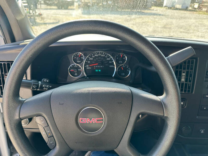 2023 GMC Savana 2500