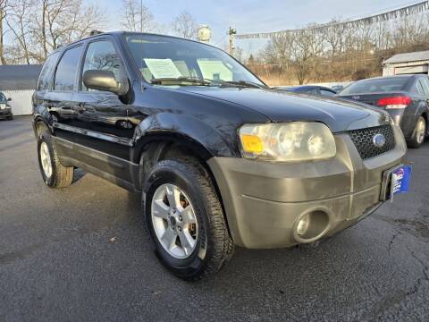 2006 Ford Escape for sale at Certified Auto Exchange in Keyport NJ