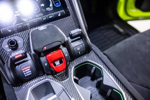 2024 Lamborghini Urus Performante