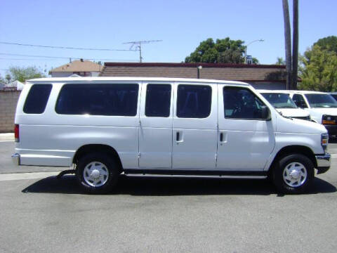 2013 Ford E-Series E-350 SD XLT
