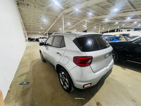 2021 Hyundai Venue SEL