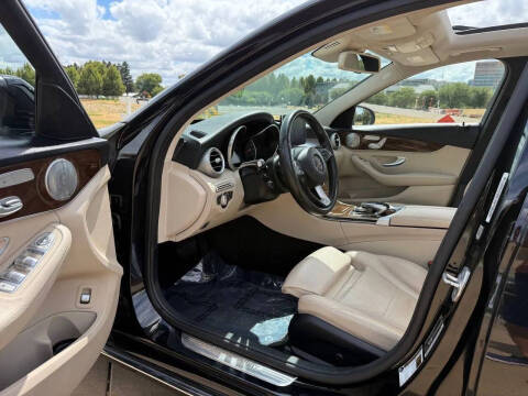 2016 Mercedes-Benz C-Class