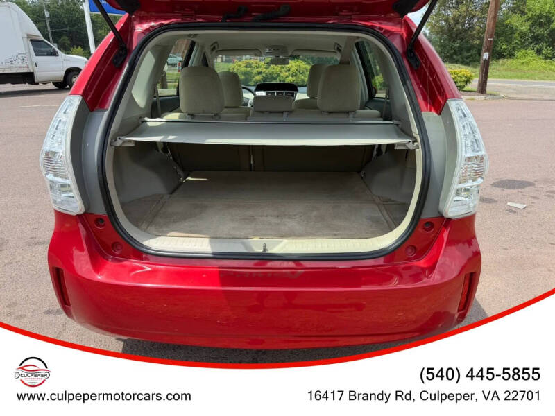2013 Toyota Prius v Three
