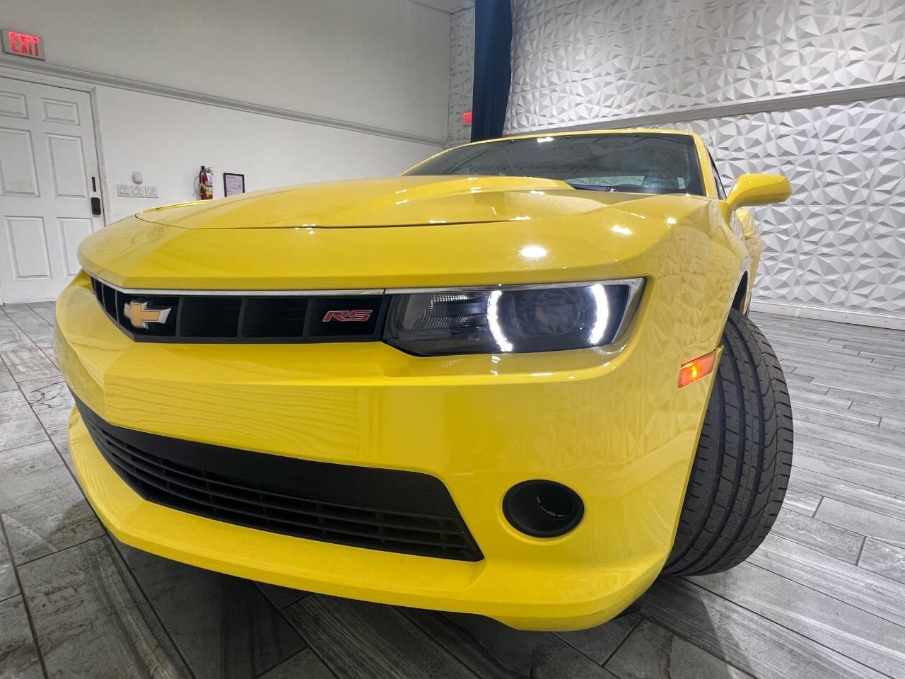 2015 Chevrolet Camaro 2LT photo 11