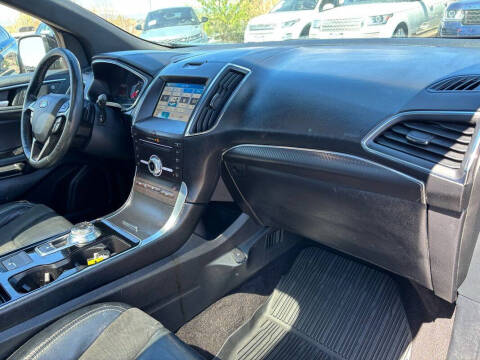 2019 Ford Edge ST