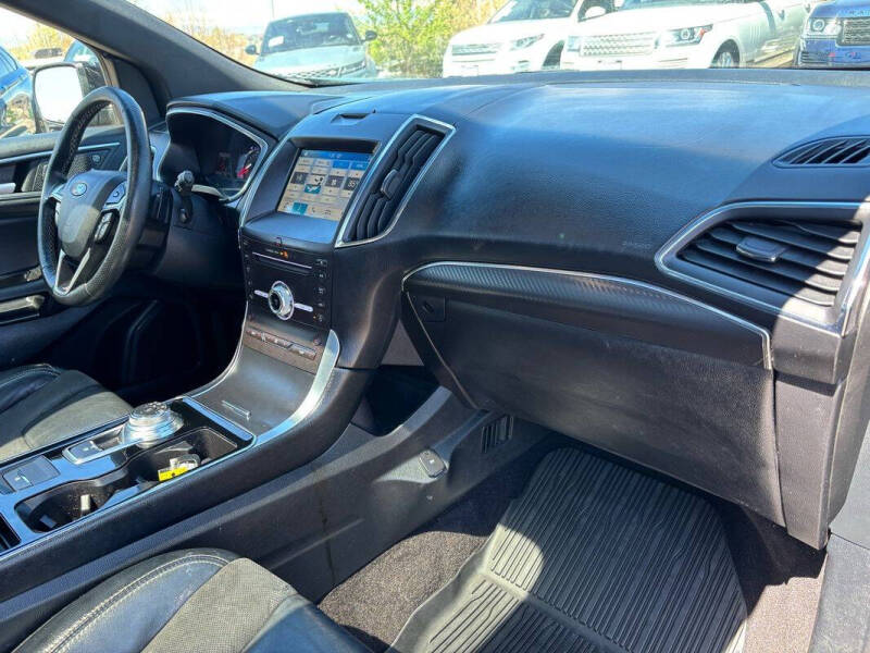 2019 Ford Edge ST