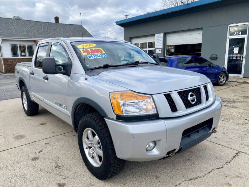 2008 Nissan Titan XE photo 3