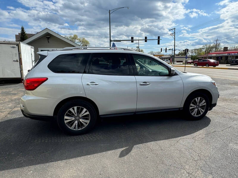 2018 Nissan Pathfinder SV