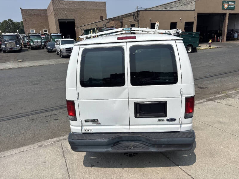 2012 Ford E-Series