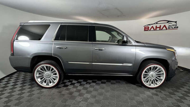 2019 Cadillac Escalade Platinum