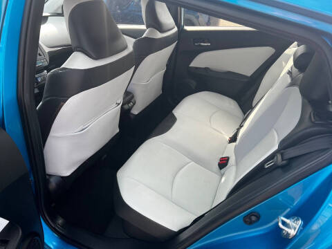 2019 Toyota Prius XLE