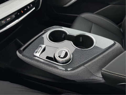 2025 Cadillac OPTIQ Luxury 1