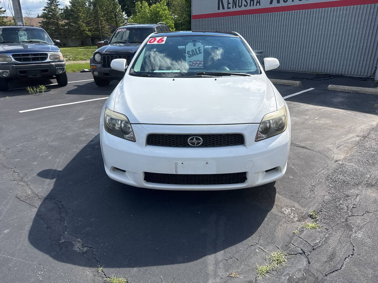 White 2006 Scion tC Base 2dr Hatchback w/Automatic 2