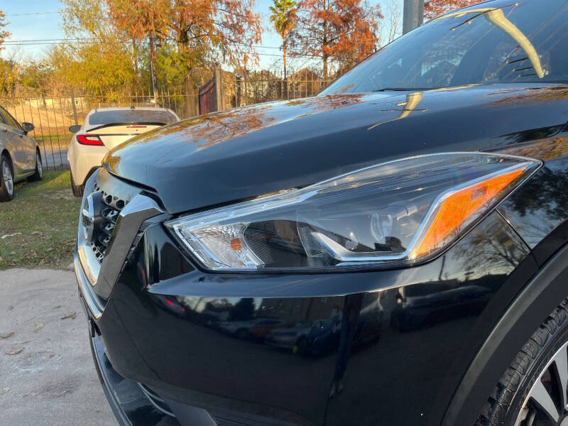 2018 Nissan Kicks SR