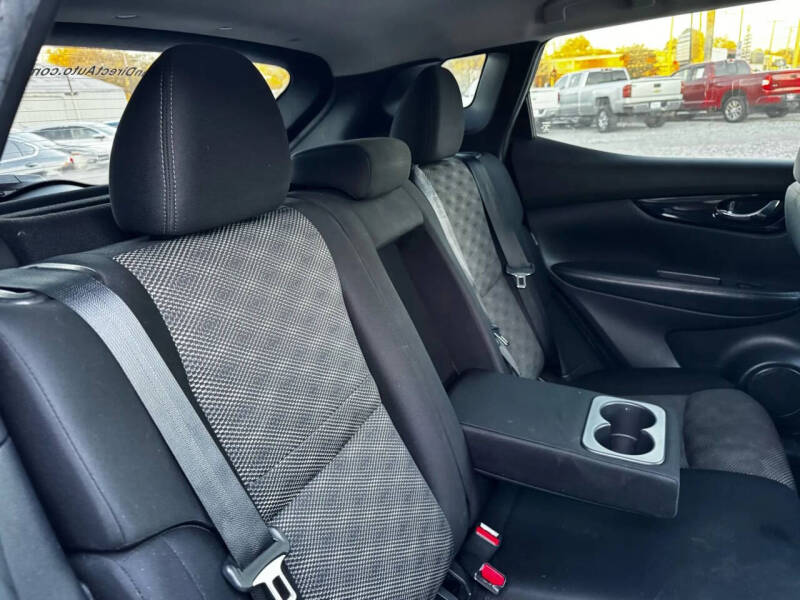 2021 Nissan Rogue Sport SV