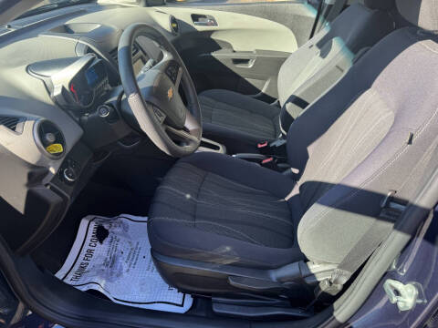 2015 Chevrolet Sonic LT Auto