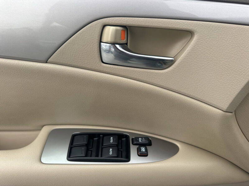 2007 Toyota Avalon XL