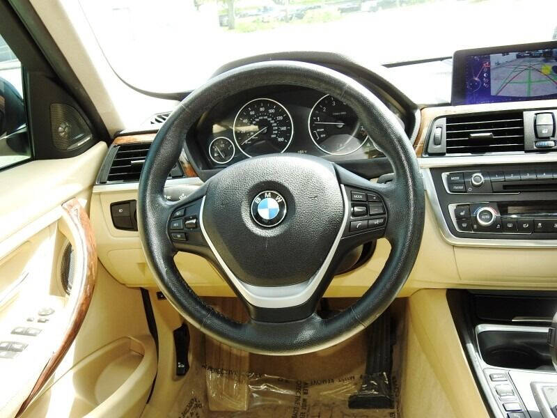 2015 BMW 3 Series  - $18,900