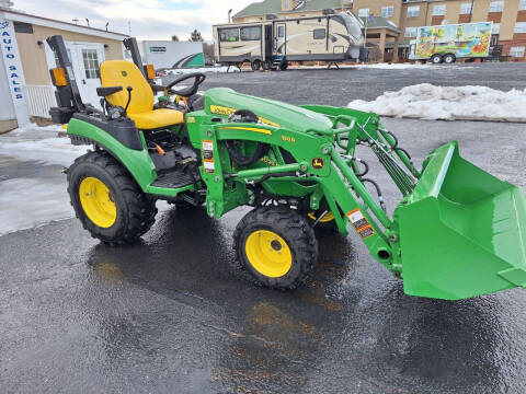 2023 John Deere 2025 R