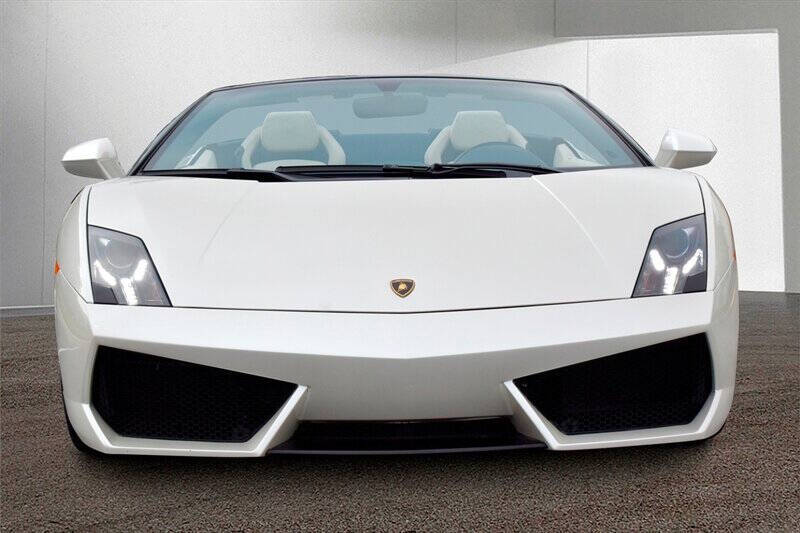 2010 Lamborghini Gallardo Base photo 6