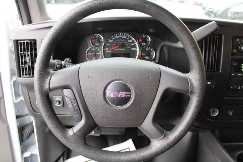 2023 GMC Savana 2500