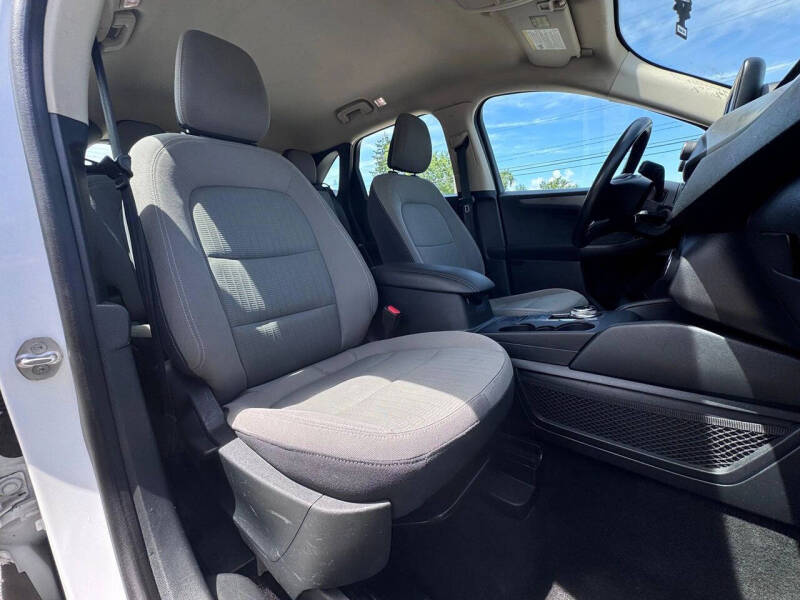 2020 Ford Escape S