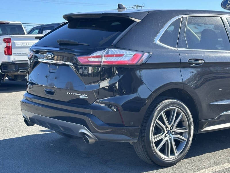 2019 Ford Edge Titanium