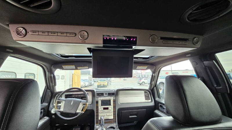 2010 Lincoln Navigator L