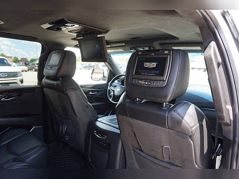 2019 Cadillac Escalade Platinum