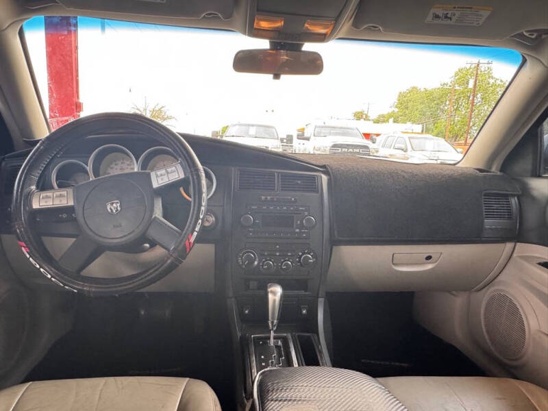 2005 Dodge Magnum RT