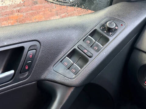 2017 Volkswagen Tiguan 2.0T Wolfsburg Edition 4Motion