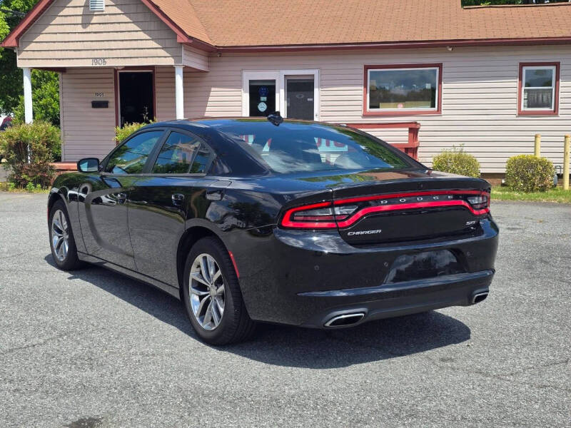 2016 Dodge Charger SXT