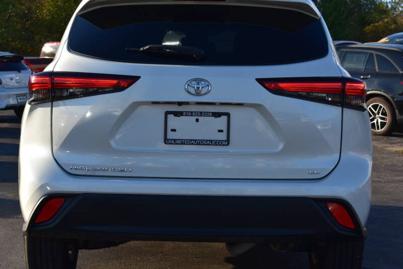 2021 Toyota Highlander LE