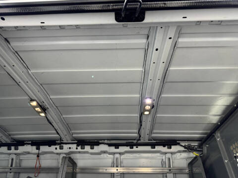 2017 GMC Savana 2500