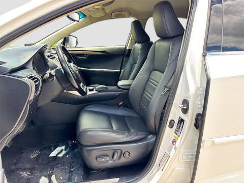 2017 Lexus NX 200t