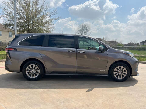 2021 Toyota Sienna XLE 7-Passenger