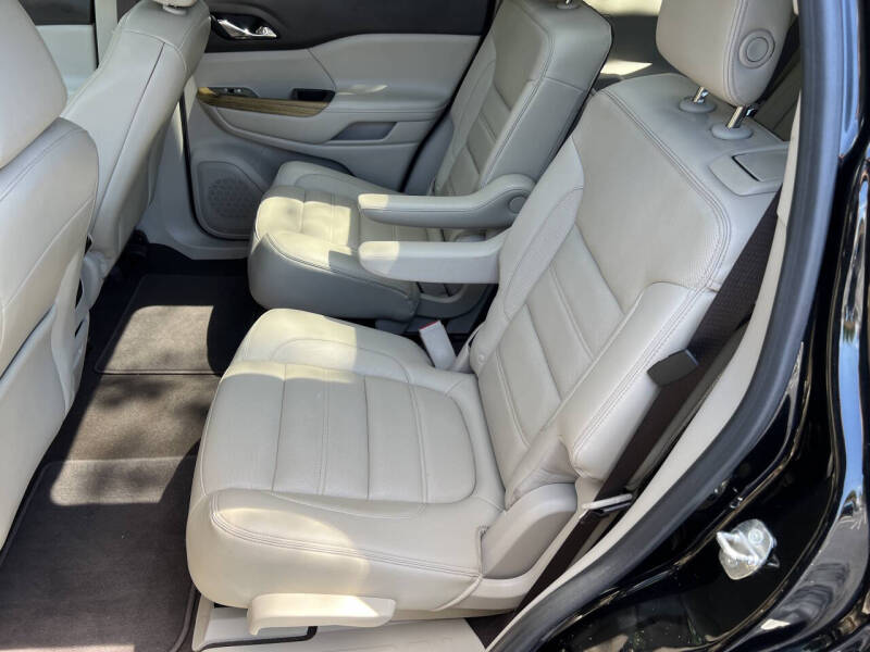 2017 GMC Acadia Denali