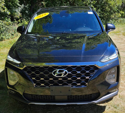 Used 2019 Hyundai Santa Fe SEL with VIN 5NMS33AD5KH123749 for sale in New Lenox, IL