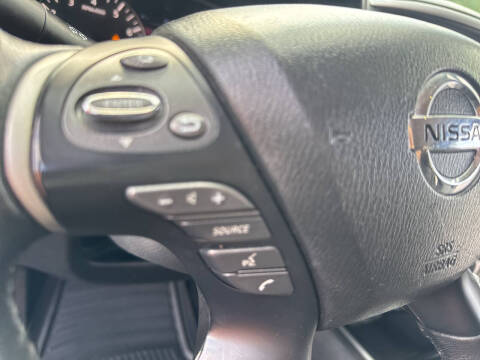 2019 Nissan Pathfinder SV