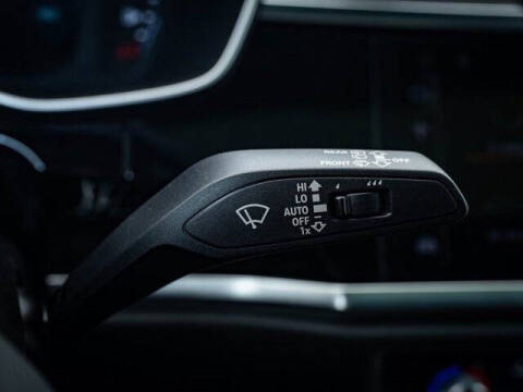 2025 Audi Q3 quattro S line Prem Plus 45 TFSI