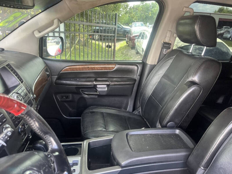 2013 Nissan Armada