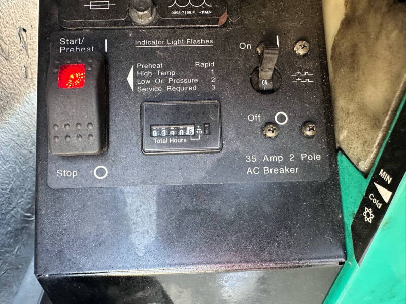 2014 Fleetwood Discovery 40e 380 Cummins Diesel, 1.5 BATH