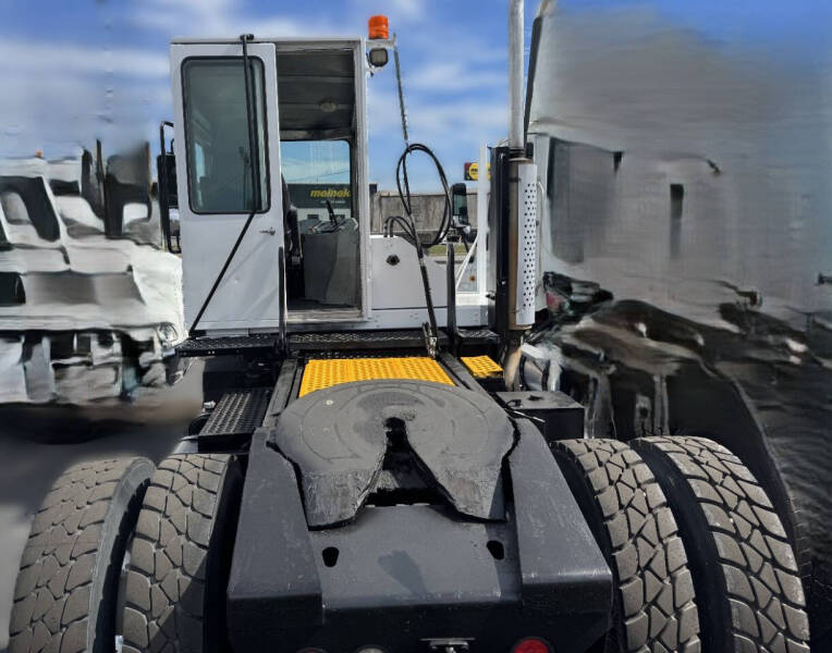 2005 OTTAWA COMANDO YARD DOG