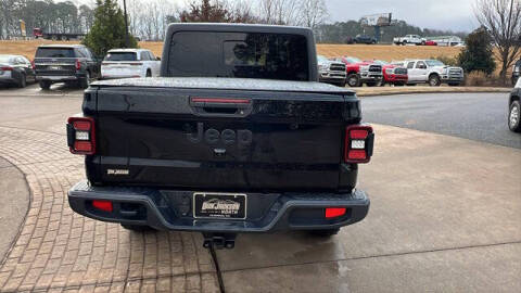 2024 Jeep Gladiator Willys