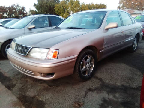 1999 Toyota Avalon for sale at Larry's Auto Sales Inc. in Fresno CA