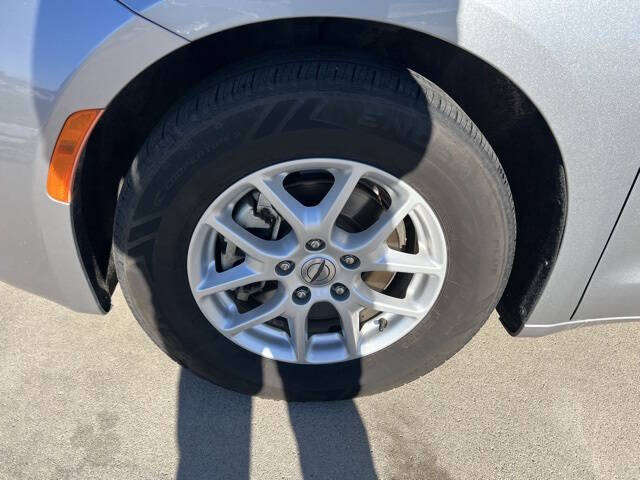 2021 Chrysler Voyager LXi