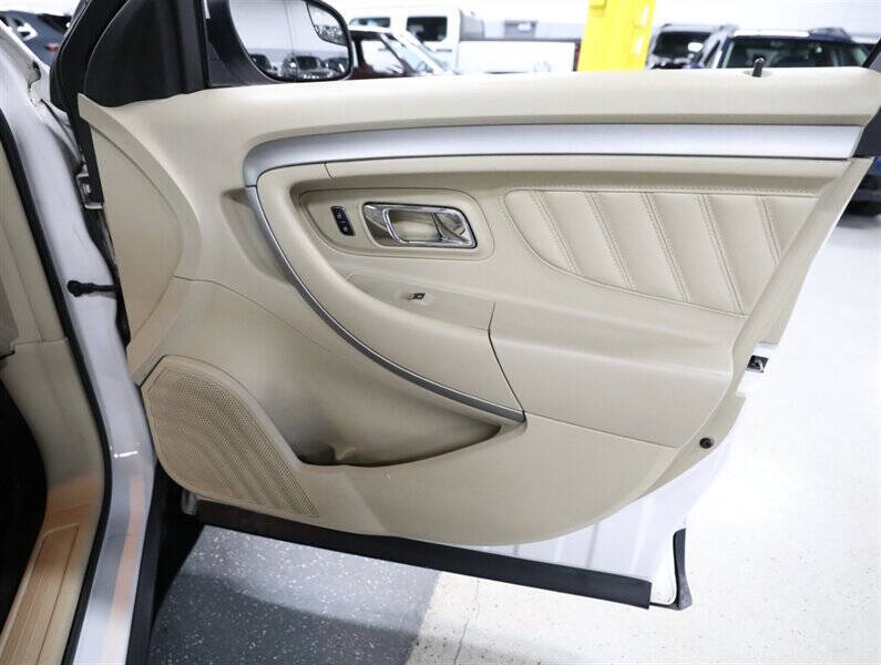 2015 Ford Taurus SEL